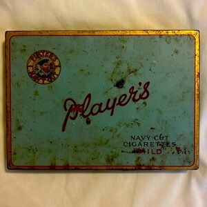 Player’s Navy Cut Cigarettes “Mild” Antique Tin